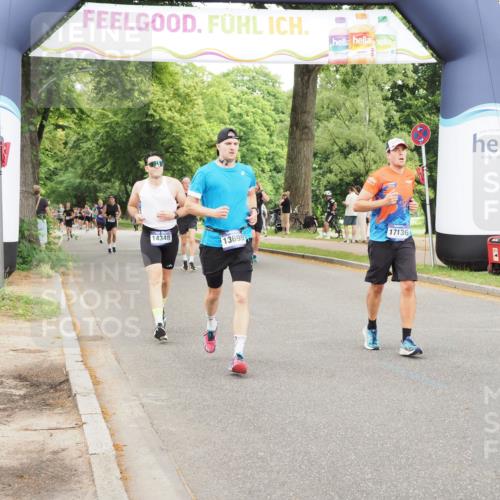 29.06.2025 - hella hamburg halbmarathon MichiJ http://msf.ph/oto/8223717 29.06.2025 10:48:59 Zwischen KM18-KM19 1674, 4095, 6674, 6752, 8478, 10766, 11670, 11968, 13699, 13868, 14348, 14456, 15859, 16654, 17136 meine-sportfotos.de