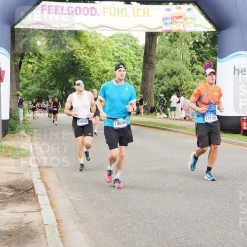 29.06.2025 - hella hamburg halbmarathon MichiJ http://msf.ph/oto/8223726 29.06.2025 10:48:59 Zwischen KM18-KM19 1674, 4095, 6674, 6752, 8478, 10766, 11670, 11968, 13699, 13868, 14348, 14456, 15859, 16654, 17136 meine-sportfotos.de