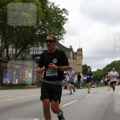 29.06.2025 - hella hamburg halbmarathon Yannick Fuchs http://msf.ph/oto/8223744 29.06.2025 10:46:16 20KM 2287, 2595, 4140, 4557, 4558, 4837, 5032, 5093, 5116, 5378, 5399, 5482, 6164, 6390, 6561, 6562, 7130, 7312, 7409, 7724, 7732, 7896, 8139, 8661, 8720, 8977, 9082, 9093, 9145, 9876, 10115, 11459, 12367, 13047, 13051, 13327, 14122, 14300, 14561, 15001, 15144, 15275, 15427, 15506, 15690, 15829, 16003, 16179, 16357, 18801 meine-sportfotos.de