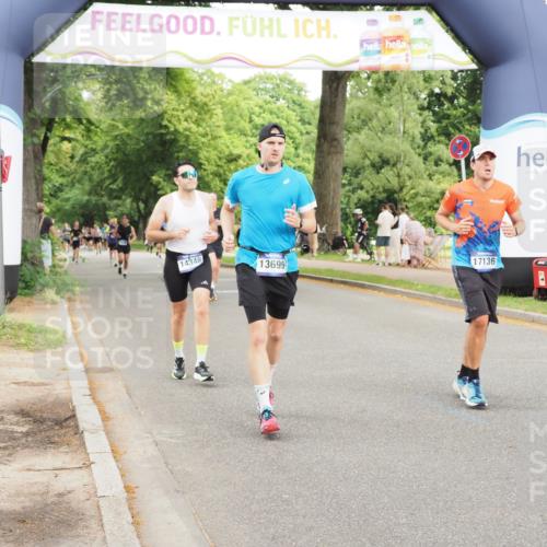 29.06.2025 - hella hamburg halbmarathon MichiJ http://msf.ph/oto/8223745 29.06.2025 10:48:59 Zwischen KM18-KM19 1674, 4095, 6674, 6752, 8478, 10766, 11670, 11968, 13699, 13868, 14348, 14456, 15859, 16654, 17136 meine-sportfotos.de