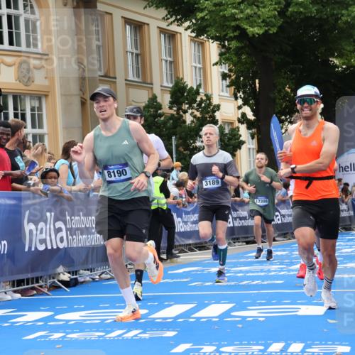 29.06.2025 - hella hamburg halbmarathon Strokosch-Dieckow http://msf.ph/oto/8223753 29.06.2025 10:30:04 Ziel 1758, 2689, 3189, 8190, 8323, 9634, 10270, 12308, 15507, 15672, 17768 meine-sportfotos.de
