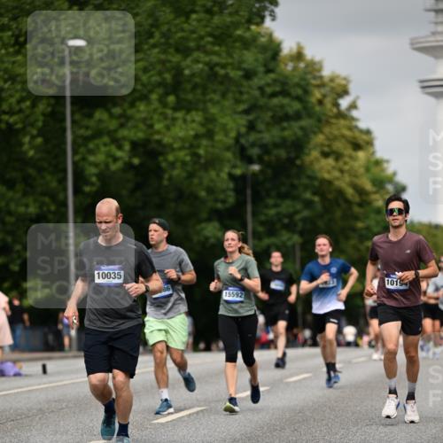 29.06.2025 - hella hamburg halbmarathon Dr. Thomas Lammeyer http://msf.ph/oto/8223769 29.06.2025 10:13:07 Kennedybrücke 1823, 2427, 3762, 4592, 4859, 6674, 7081, 7198, 9297, 9823, 9951, 9958, 10035, 10092, 10194, 10609, 10857 meine-sportfotos.de
