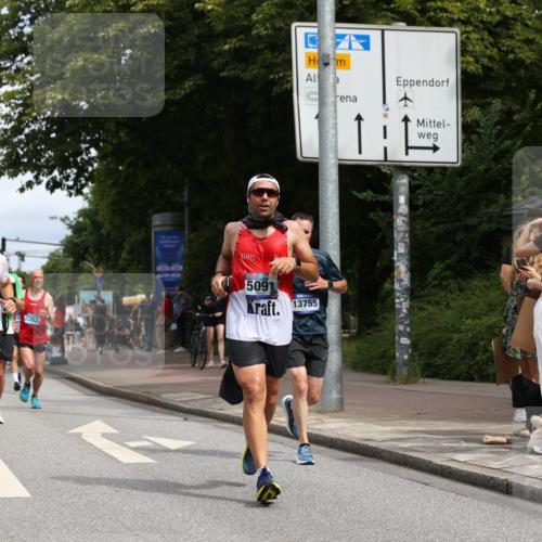 29.06.2025 - hella hamburg halbmarathon Yannick Fuchs http://msf.ph/oto/8223840 29.06.2025 10:33:14 20KM 1710, 2262, 2296, 2719, 2745, 2849, 2980, 3014, 3431, 4148, 5091, 5248, 6095, 6682, 6684, 7110, 8091, 9403, 10218, 11049, 11055, 11281, 11282, 11379, 12137, 12915, 13755, 13800, 14905, 15372, 16075, 16280, 17154, 17623, 17646, 17722, 18761, 19004, 19151 meine-sportfotos.de