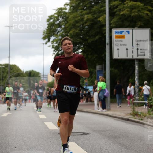 29.06.2025 - hella hamburg halbmarathon Yannick Fuchs http://msf.ph/oto/8223876 29.06.2025 10:46:17 20KM 2287, 2595, 4140, 4557, 4558, 4837, 5032, 5093, 5116, 5378, 5399, 5482, 6164, 6390, 6561, 6562, 7130, 7312, 7409, 7724, 7732, 7896, 8139, 8661, 8720, 8977, 9082, 9093, 9145, 9876, 10115, 11459, 12367, 13047, 13051, 13327, 14122, 14300, 14561, 15001, 15144, 15275, 15427, 15446, 15506, 15690, 15829, 16003, 16357, 18801 meine-sportfotos.de