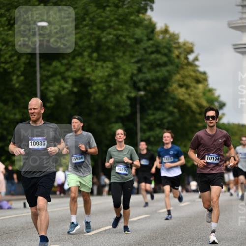 29.06.2025 - hella hamburg halbmarathon Dr. Thomas Lammeyer http://msf.ph/oto/8223878 29.06.2025 10:13:08 Kennedybrücke 1823, 2427, 3762, 4592, 4859, 7081, 7198, 9297, 9306, 9823, 9951, 9958, 10035, 10092, 10194, 10609 meine-sportfotos.de