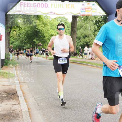 29.06.2025 - hella hamburg halbmarathon MichiJ http://msf.ph/oto/8223924 29.06.2025 10:49:00 Zwischen KM18-KM19 4095, 6674, 6752, 10766, 11670, 11968, 13699, 13868, 14348, 14456, 15539, 15859, 16654, 17136 meine-sportfotos.de