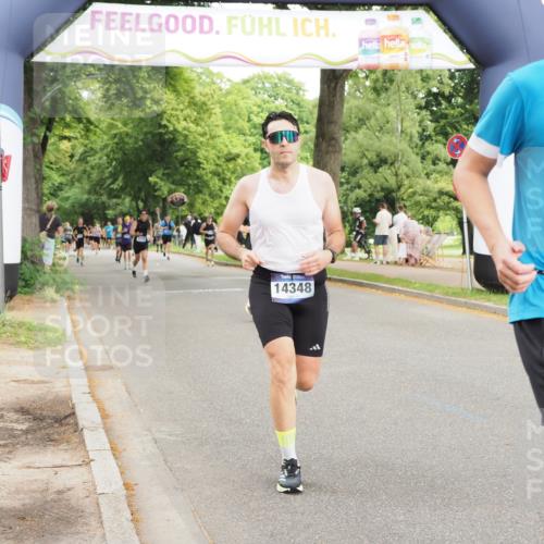 29.06.2025 - hella hamburg halbmarathon MichiJ http://msf.ph/oto/8223938 29.06.2025 10:49:00 Zwischen KM18-KM19 4095, 6674, 6752, 10766, 11670, 11968, 13699, 13868, 14348, 14456, 15539, 15859, 16654, 17136 meine-sportfotos.de
