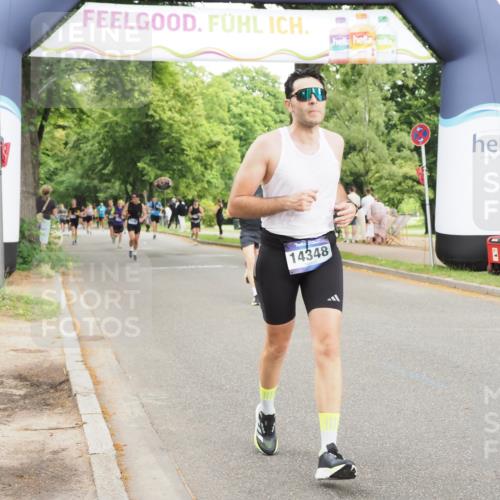 29.06.2025 - hella hamburg halbmarathon MichiJ http://msf.ph/oto/8223984 29.06.2025 10:49:00 Zwischen KM18-KM19 4095, 6674, 6752, 10766, 11670, 11968, 13699, 13868, 14348, 14456, 15539, 15859, 16654, 17136 meine-sportfotos.de