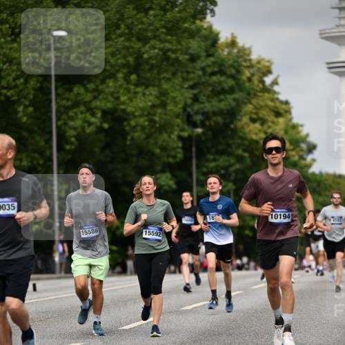 29.06.2025 - hella hamburg halbmarathon Dr. Thomas Lammeyer http://msf.ph/oto/8224027 29.06.2025 10:13:09 Kennedybrücke 1823, 2427, 3762, 4592, 4859, 7081, 7198, 9297, 9306, 9823, 9951, 9958, 10035, 10092, 10194, 10609 meine-sportfotos.de