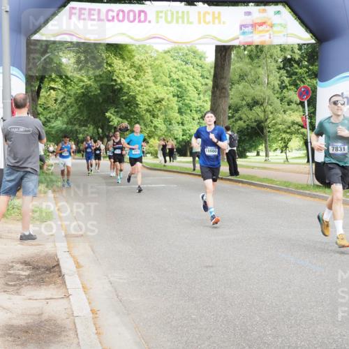29.06.2025 - hella hamburg halbmarathon MichiJ http://msf.ph/oto/8224044 29.06.2025 10:24:58 Zwischen KM18-KM19 6829, 7831, 12488, 14875, 16119, 18259, 18600 meine-sportfotos.de