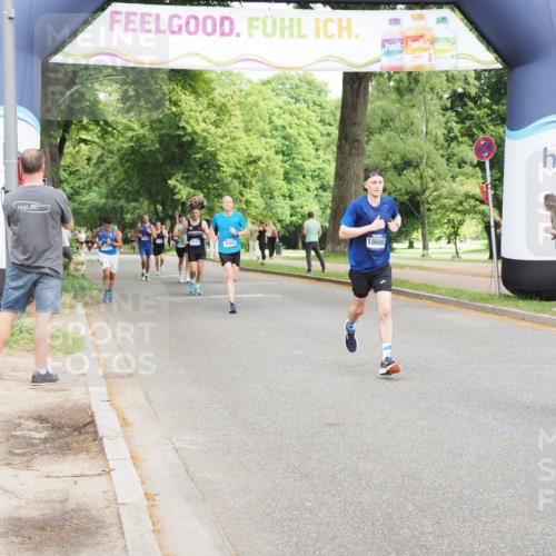 29.06.2025 - hella hamburg halbmarathon MichiJ http://msf.ph/oto/8224079 29.06.2025 10:24:58 Zwischen KM18-KM19 6829, 7831, 12488, 14875, 16119, 18259, 18600 meine-sportfotos.de