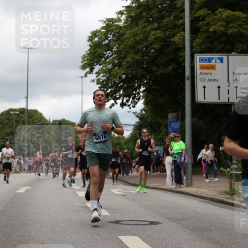 29.06.2025 - hella hamburg halbmarathon Yannick Fuchs http://msf.ph/oto/8224081 29.06.2025 10:46:24 20KM 2287, 2595, 3715, 4557, 4558, 4837, 5032, 5093, 5116, 5378, 5399, 5482, 6164, 6390, 6561, 6562, 7130, 7312, 7475, 7732, 7896, 8139, 8172, 8316, 8661, 8720, 8977, 9093, 9145, 9876, 10115, 11459, 12135, 13301, 13327, 14300, 14791, 15001, 15144, 15275, 15427, 15446, 15506, 15690, 16320, 16357, 17773, 18801 meine-sportfotos.de