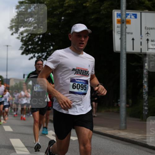 29.06.2025 - hella hamburg halbmarathon Yannick Fuchs http://msf.ph/oto/8224115 29.06.2025 10:33:15 20KM 1710, 2262, 2296, 2719, 2849, 2980, 3014, 3431, 4148, 5091, 5248, 6095, 6682, 6684, 7110, 8091, 9403, 10218, 11049, 11055, 11281, 11282, 11379, 12137, 12915, 13755, 13800, 14905, 15372, 16075, 16280, 17154, 17623, 17646, 17722, 18761, 19004, 19151 meine-sportfotos.de