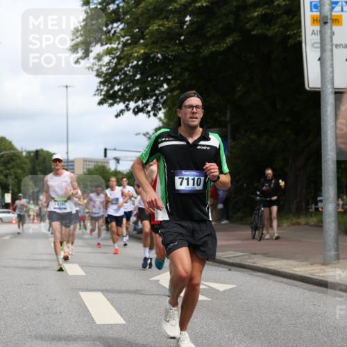 29.06.2025 - hella hamburg halbmarathon Yannick Fuchs http://msf.ph/oto/8224171 29.06.2025 10:33:16 20KM 1164, 1710, 2262, 2296, 2719, 2849, 2980, 3014, 3136, 3431, 4148, 5091, 5248, 6095, 6682, 6684, 7110, 8091, 9403, 10218, 11049, 11055, 11281, 11282, 11379, 12137, 12915, 13755, 13800, 14905, 15372, 16075, 16280, 17154, 17623, 17646, 17722, 18761, 19004, 19151 meine-sportfotos.de