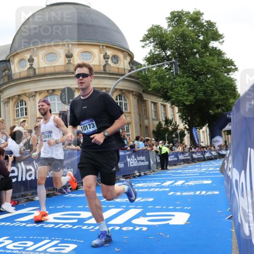 29.06.2025 - hella hamburg halbmarathon Strokosch-Dieckow http://msf.ph/oto/8224397 29.06.2025 10:30:21 Ziel 10173, 12691, 16713 meine-sportfotos.de