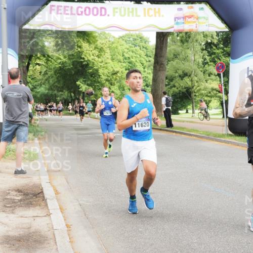 29.06.2025 - hella hamburg halbmarathon MichiJ http://msf.ph/oto/8224431 29.06.2025 10:25:03 Zwischen KM18-KM19 2774, 4062, 6829, 6990, 7831, 11620, 12488, 15161, 18600 meine-sportfotos.de