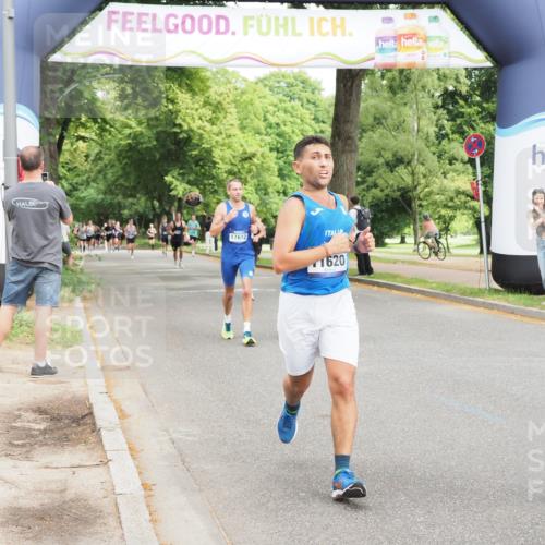 29.06.2025 - hella hamburg halbmarathon MichiJ http://msf.ph/oto/8224447 29.06.2025 10:25:03 Zwischen KM18-KM19 2774, 4062, 6829, 6990, 7831, 11620, 12488, 15161, 18600 meine-sportfotos.de