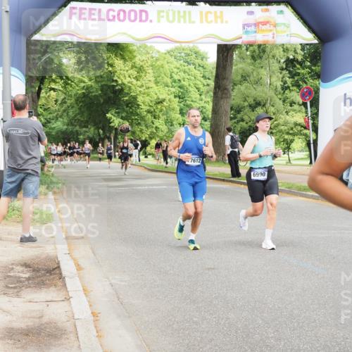 29.06.2025 - hella hamburg halbmarathon MichiJ http://msf.ph/oto/8224472 29.06.2025 10:25:04 Zwischen KM18-KM19 2774, 4062, 6829, 6990, 7831, 11620, 15161, 17612, 18600 meine-sportfotos.de