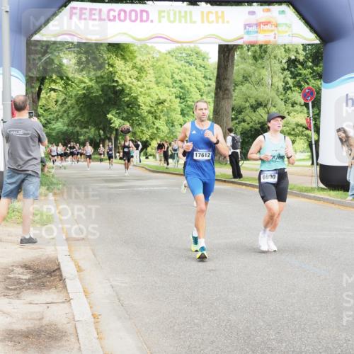 29.06.2025 - hella hamburg halbmarathon MichiJ http://msf.ph/oto/8224494 29.06.2025 10:25:04 Zwischen KM18-KM19 2774, 4062, 6829, 6990, 7831, 11620, 15161, 17612, 18600 meine-sportfotos.de