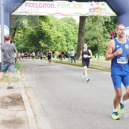 29.06.2025 - hella hamburg halbmarathon MichiJ http://msf.ph/oto/8224558 29.06.2025 10:25:05 Zwischen KM18-KM19 2774, 4062, 6990, 11620, 15161, 17612, 18600 meine-sportfotos.de