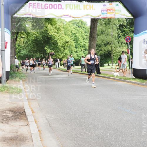 29.06.2025 - hella hamburg halbmarathon MichiJ http://msf.ph/oto/8224589 29.06.2025 10:25:09 Zwischen KM18-KM19 2774, 6990, 11620, 15161, 17612 meine-sportfotos.de