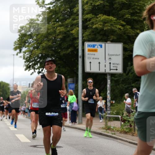 29.06.2025 - hella hamburg halbmarathon Yannick Fuchs http://msf.ph/oto/8224625 29.06.2025 10:46:26 20KM 2444, 2814, 3258, 3715, 4121, 4557, 4558, 4837, 5032, 5093, 5116, 5378, 5399, 5482, 6164, 6390, 6561, 6562, 7130, 7178, 7312, 7475, 7732, 7896, 8139, 8172, 8316, 8661, 8720, 8977, 9093, 9145, 9876, 10115, 11459, 12135, 12519, 13301, 13327, 14300, 14791, 15001, 15144, 15275, 15427, 15446, 15506, 15690, 16320, 16357, 17773, 18801 meine-sportfotos.de