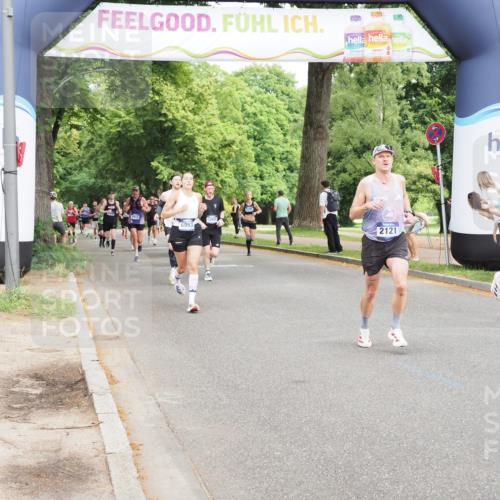 29.06.2025 - hella hamburg halbmarathon MichiJ http://msf.ph/oto/8224667 29.06.2025 10:25:14 Zwischen KM18-KM19 2121, 5042, 6993, 11304, 14789 meine-sportfotos.de