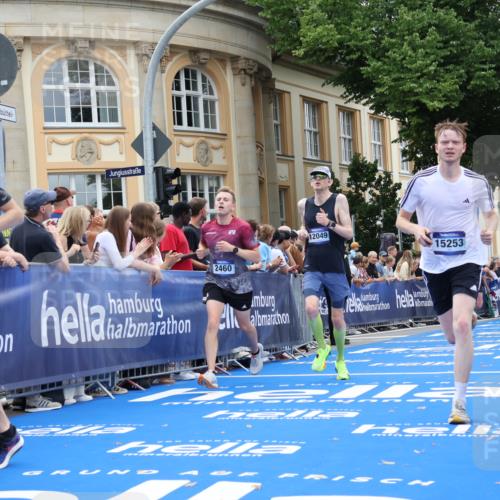 29.06.2025 - hella hamburg halbmarathon Strokosch-Dieckow http://msf.ph/oto/8224712 29.06.2025 10:30:35 Ziel 2460, 2851, 3845, 7231, 7481, 8318, 11413, 12049, 15253, 16713, 17322, 18235 meine-sportfotos.de
