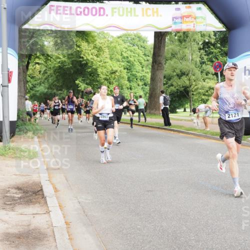 29.06.2025 - hella hamburg halbmarathon MichiJ http://msf.ph/oto/8224719 29.06.2025 10:25:15 Zwischen KM18-KM19 2121, 5042, 6993, 11304, 14789 meine-sportfotos.de