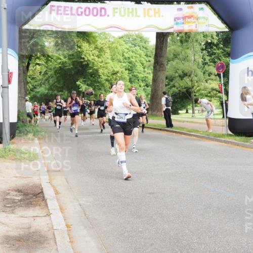 29.06.2025 - hella hamburg halbmarathon MichiJ http://msf.ph/oto/8224769 29.06.2025 10:25:15 Zwischen KM18-KM19 2121, 5042, 6993, 11304, 14789 meine-sportfotos.de