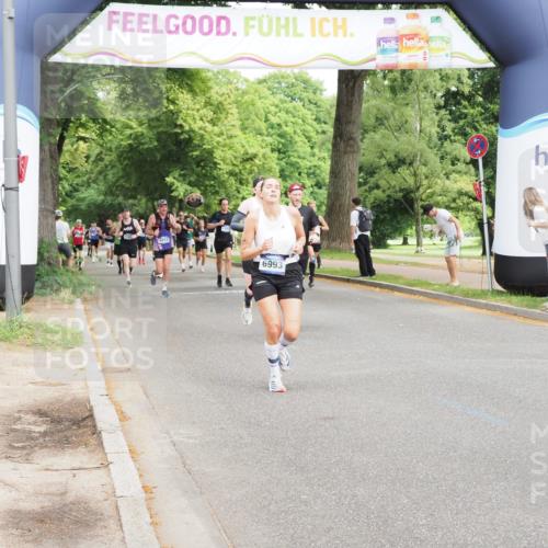 29.06.2025 - hella hamburg halbmarathon MichiJ http://msf.ph/oto/8224780 29.06.2025 10:25:15 Zwischen KM18-KM19 2121, 5042, 6993, 11304, 14789 meine-sportfotos.de