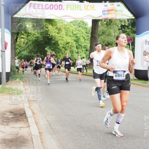 29.06.2025 - hella hamburg halbmarathon MichiJ http://msf.ph/oto/8224853 29.06.2025 10:25:16 Zwischen KM18-KM19 2121, 5042, 6993, 11304, 14789 meine-sportfotos.de