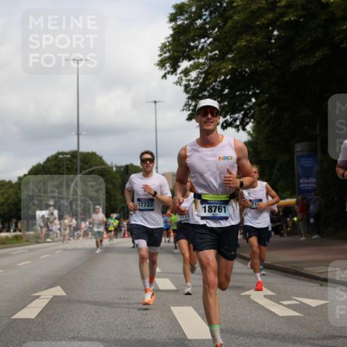 29.06.2025 - hella hamburg halbmarathon Yannick Fuchs http://msf.ph/oto/8224886 29.06.2025 10:33:18 20KM 1164, 2262, 2296, 2719, 2849, 2980, 3014, 3136, 3431, 4148, 5091, 5248, 6095, 6682, 6684, 7110, 8091, 9403, 10218, 11049, 11055, 11281, 11282, 11379, 11447, 12137, 12915, 13755, 13800, 14905, 15372, 16280, 17154, 17646, 17722, 18188, 18761, 19004, 19151 meine-sportfotos.de