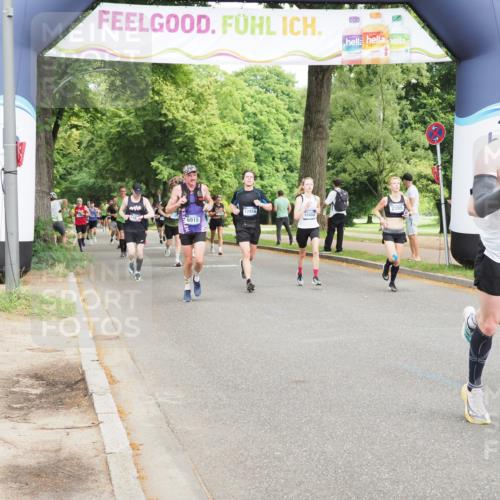 29.06.2025 - hella hamburg halbmarathon MichiJ http://msf.ph/oto/8224942 29.06.2025 10:25:17 Zwischen KM18-KM19 2121, 5042, 6993, 11304, 13991, 14601, 14789 meine-sportfotos.de