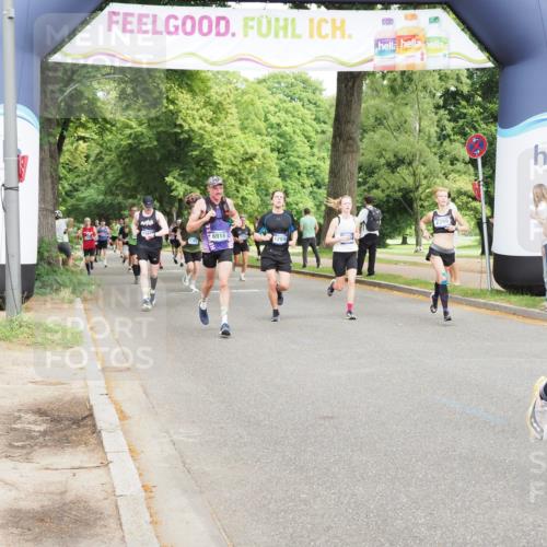 29.06.2025 - hella hamburg halbmarathon MichiJ http://msf.ph/oto/8224956 29.06.2025 10:25:17 Zwischen KM18-KM19 2121, 5042, 6993, 11304, 13991, 14601, 14789 meine-sportfotos.de