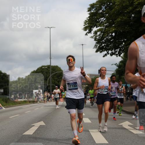 29.06.2025 - hella hamburg halbmarathon Yannick Fuchs http://msf.ph/oto/8225067 29.06.2025 10:33:19 20KM 1164, 2262, 2719, 2849, 2980, 3014, 3136, 3431, 4148, 5091, 5248, 6095, 6682, 6684, 7110, 8091, 9403, 10218, 11055, 11281, 11282, 11379, 11447, 12137, 12915, 13755, 13800, 14905, 15372, 15561, 16280, 17154, 17646, 17722, 18188, 18761, 19004, 19151 meine-sportfotos.de