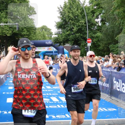 29.06.2025 - hella hamburg halbmarathon Zöllner http://msf.ph/oto/8225076 29.06.2025 10:52:50 Ziel 1657, 2287, 2444, 2814, 2910, 3999, 5077, 5116, 5169, 5194, 8172, 9065, 9163, 9869, 10811, 11217, 11992, 12482, 14198, 14286, 14805, 16467, 17198, 18331, 19244 meine-sportfotos.de