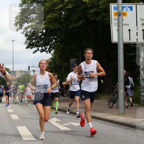 29.06.2025 - hella hamburg halbmarathon Yannick Fuchs http://msf.ph/oto/8225081 29.06.2025 10:33:20 20KM 1164, 2262, 2719, 2849, 2980, 3014, 3136, 3431, 5091, 5248, 6095, 6682, 6684, 7110, 8091, 9403, 10218, 11055, 11281, 11282, 11379, 11447, 12137, 12915, 13755, 13800, 14905, 15372, 15561, 16280, 17154, 17646, 17722, 18188, 18761, 19004, 19151 meine-sportfotos.de