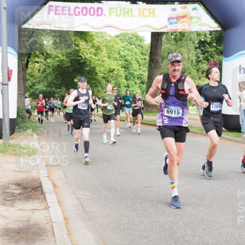 29.06.2025 - hella hamburg halbmarathon MichiJ http://msf.ph/oto/8225162 29.06.2025 10:25:19 Zwischen KM18-KM19 1385, 2121, 2399, 5042, 6915, 6993, 12916, 13991, 14601, 14789 meine-sportfotos.de