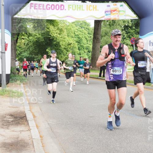 29.06.2025 - hella hamburg halbmarathon MichiJ http://msf.ph/oto/8225174 29.06.2025 10:25:19 Zwischen KM18-KM19 1385, 2121, 2399, 5042, 6915, 6993, 12916, 13991, 14601, 14789 meine-sportfotos.de