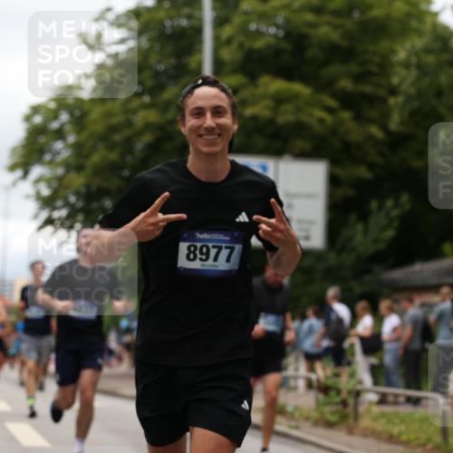 29.06.2025 - hella hamburg halbmarathon Yannick Fuchs http://msf.ph/oto/8225238 29.06.2025 10:46:30 20KM 1098, 1257, 1657, 2444, 2814, 3258, 3715, 3952, 4121, 4557, 4558, 4837, 5032, 5093, 5116, 5378, 5399, 6164, 6561, 6562, 7130, 7178, 7312, 7475, 7896, 8139, 8172, 8316, 8720, 8977, 9093, 9145, 9876, 10811, 11459, 12135, 12519, 13211, 13301, 13327, 14198, 14286, 14300, 14791, 15001, 15144, 15275, 15427, 15446, 15506, 15690, 16320, 17130, 17198, 17773, 18801 meine-sportfotos.de