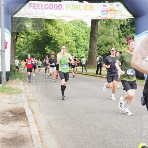 29.06.2025 - hella hamburg halbmarathon MichiJ http://msf.ph/oto/8225419 29.06.2025 10:25:22 Zwischen KM18-KM19 1385, 2121, 2399, 5042, 6915, 6993, 7154, 11833, 12916, 13991, 14601, 16158, 17217 meine-sportfotos.de