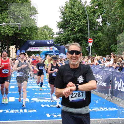 29.06.2025 - hella hamburg halbmarathon Zöllner http://msf.ph/oto/8225435 29.06.2025 10:52:53 Ziel 1257, 1258, 1657, 2099, 2444, 2814, 2910, 4557, 4558, 5077, 5169, 5194, 8172, 8720, 8955, 9065, 9163, 10724, 10811, 11217, 11992, 14198, 14286, 14805, 17198, 18331, 19244 meine-sportfotos.de