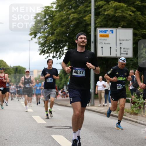 29.06.2025 - hella hamburg halbmarathon Yannick Fuchs http://msf.ph/oto/8225603 29.06.2025 10:46:31 20KM 1098, 1257, 1657, 2444, 2814, 3258, 3715, 3952, 4121, 4557, 4558, 4837, 5116, 5378, 5399, 6164, 6561, 6562, 7130, 7178, 7312, 7475, 7896, 8139, 8172, 8316, 8720, 8977, 9093, 9145, 9876, 10811, 11459, 12135, 12519, 13211, 13301, 13327, 14198, 14286, 14791, 15001, 15144, 15275, 15427, 15446, 15506, 15690, 16320, 17130, 17198, 17773, 18801 meine-sportfotos.de