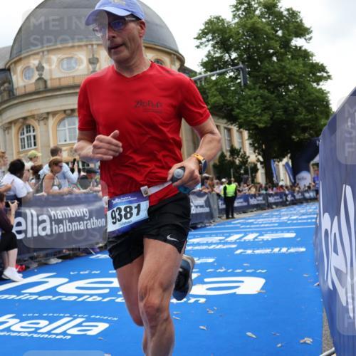 29.06.2025 - hella hamburg halbmarathon Strokosch-Dieckow http://msf.ph/oto/8225682 29.06.2025 10:30:52 Ziel 3379, 7055, 7880, 9381, 9508, 16508, 18871 meine-sportfotos.de