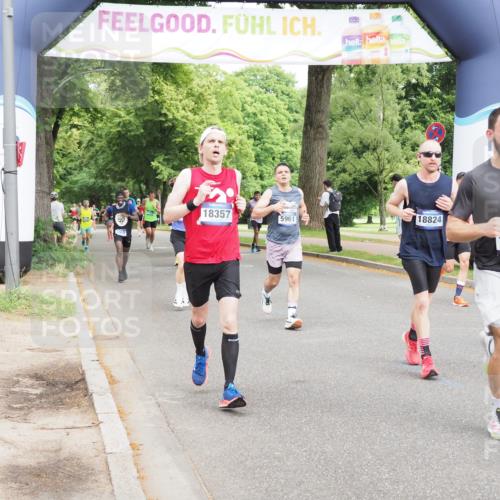 29.06.2025 - hella hamburg halbmarathon MichiJ http://msf.ph/oto/8225732 29.06.2025 10:25:26 Zwischen KM18-KM19 1385, 2399, 3959, 5961, 6915, 7152, 7154, 10852, 11833, 12051, 12168, 12916, 16158, 17217, 18357, 18824 meine-sportfotos.de