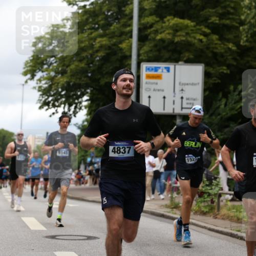 29.06.2025 - hella hamburg halbmarathon Yannick Fuchs http://msf.ph/oto/8225745 29.06.2025 10:46:31 20KM 1098, 1257, 1657, 2444, 2814, 3258, 3715, 3952, 4121, 4557, 4558, 4837, 5116, 5378, 5399, 6164, 6561, 6562, 7130, 7178, 7312, 7475, 7896, 8139, 8172, 8316, 8720, 8977, 9093, 9145, 9876, 10811, 11459, 12135, 12519, 13211, 13301, 13327, 14198, 14286, 14791, 15001, 15144, 15275, 15427, 15446, 15506, 15690, 16320, 17130, 17198, 17773, 18801 meine-sportfotos.de