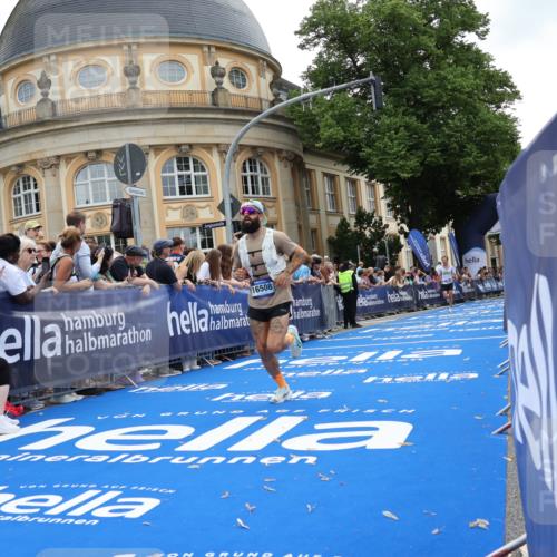 29.06.2025 - hella hamburg halbmarathon Strokosch-Dieckow http://msf.ph/oto/8225924 29.06.2025 10:31:02 Ziel 5826, 10929, 16508, 18177 meine-sportfotos.de