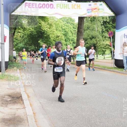 29.06.2025 - hella hamburg halbmarathon MichiJ http://msf.ph/oto/8226025 29.06.2025 10:25:29 Zwischen KM18-KM19 3959, 5315, 5961, 7152, 10852, 12051, 12168, 13972, 16158, 17217, 18357, 18824 meine-sportfotos.de