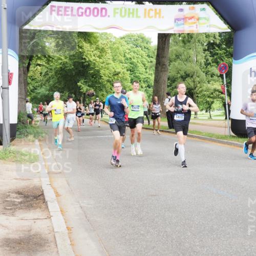 29.06.2025 - hella hamburg halbmarathon MichiJ http://msf.ph/oto/8226141 29.06.2025 10:25:30 Zwischen KM18-KM19 3959, 5315, 5961, 7152, 10852, 12051, 12168, 13972, 16158, 18156, 18357, 18824, 18986 meine-sportfotos.de